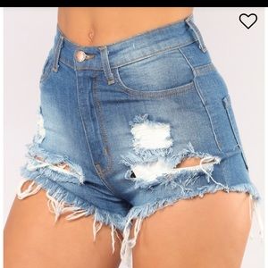 Fashion nova shorts
